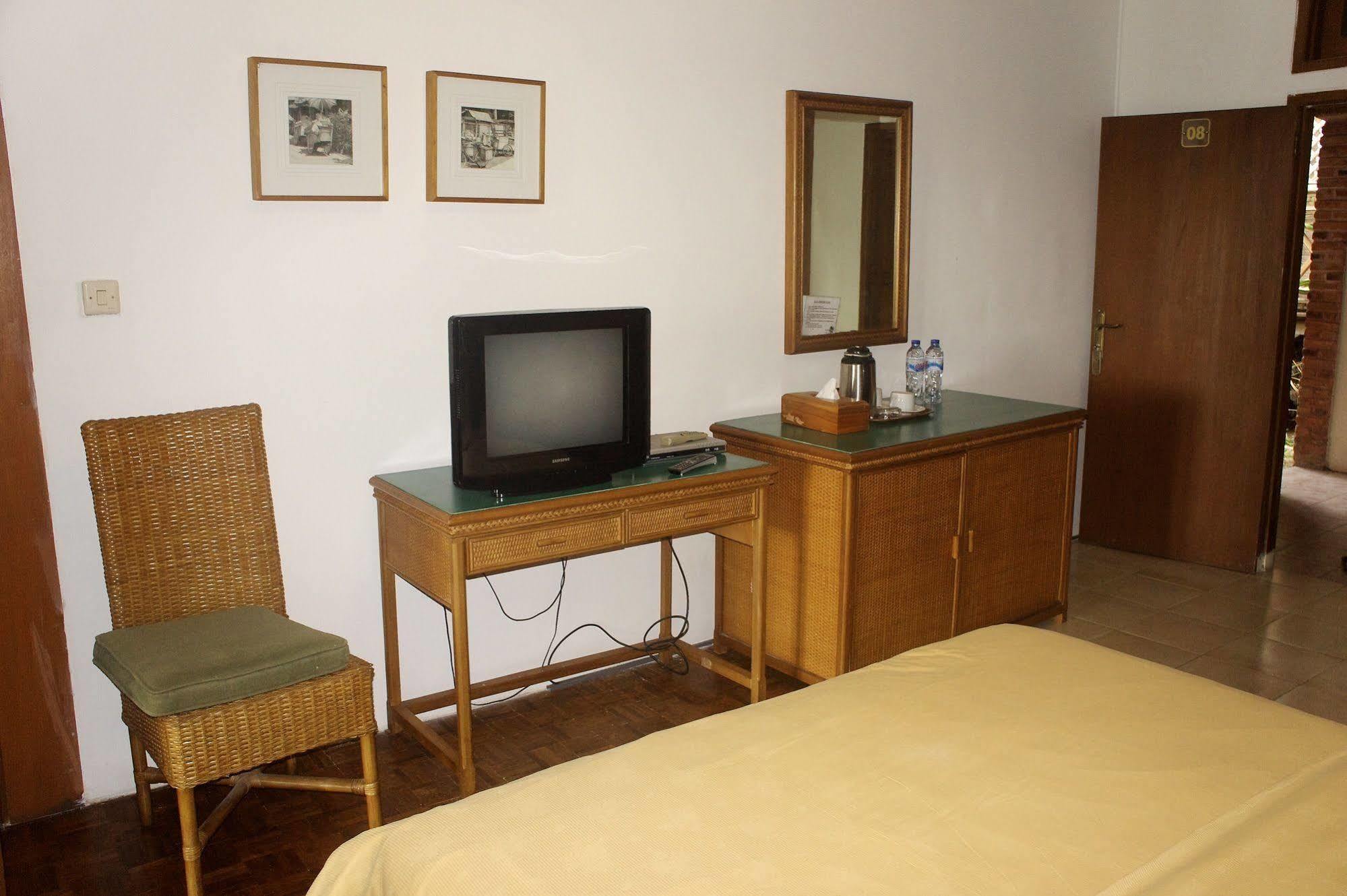 Oyo 1214 My Lagusa Hotel Cimaja Esterno foto